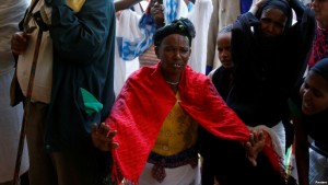 “አሁን ደም ተቃብተናል፤ ዕርቅ የለም፤ ሌላ ሳይከተል ልቀቁልን”፤ “ከህወሃት ጋር ድርድርና እርቅ ብሎ ነገር የለም” የሕዝብ ምላሽ