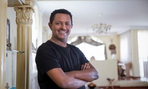 “በመንግሥታችን ምክንያት አገራችን ተከፋፍላለች” ቴዲ አፍሮ